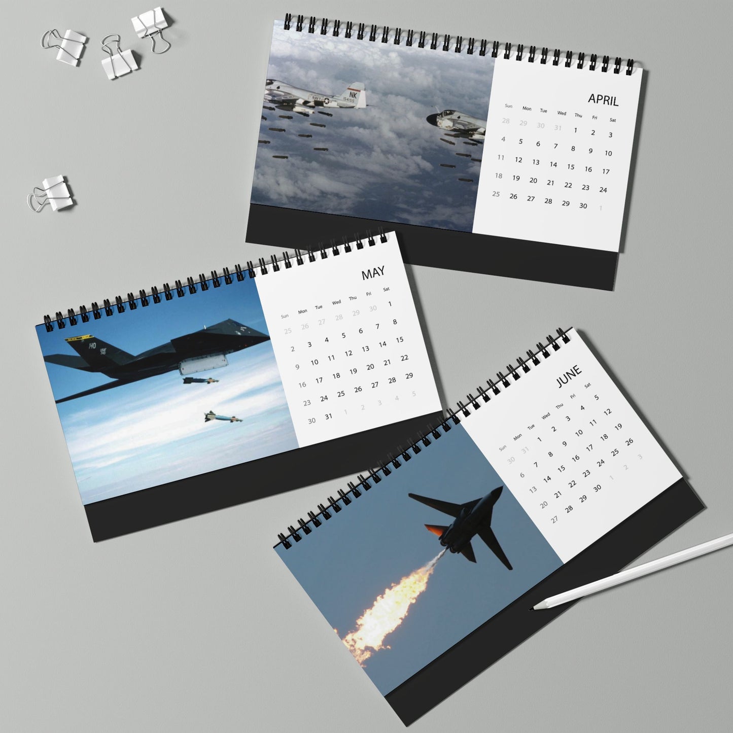 Vintage US Jets 2027 Desktop Calendar
